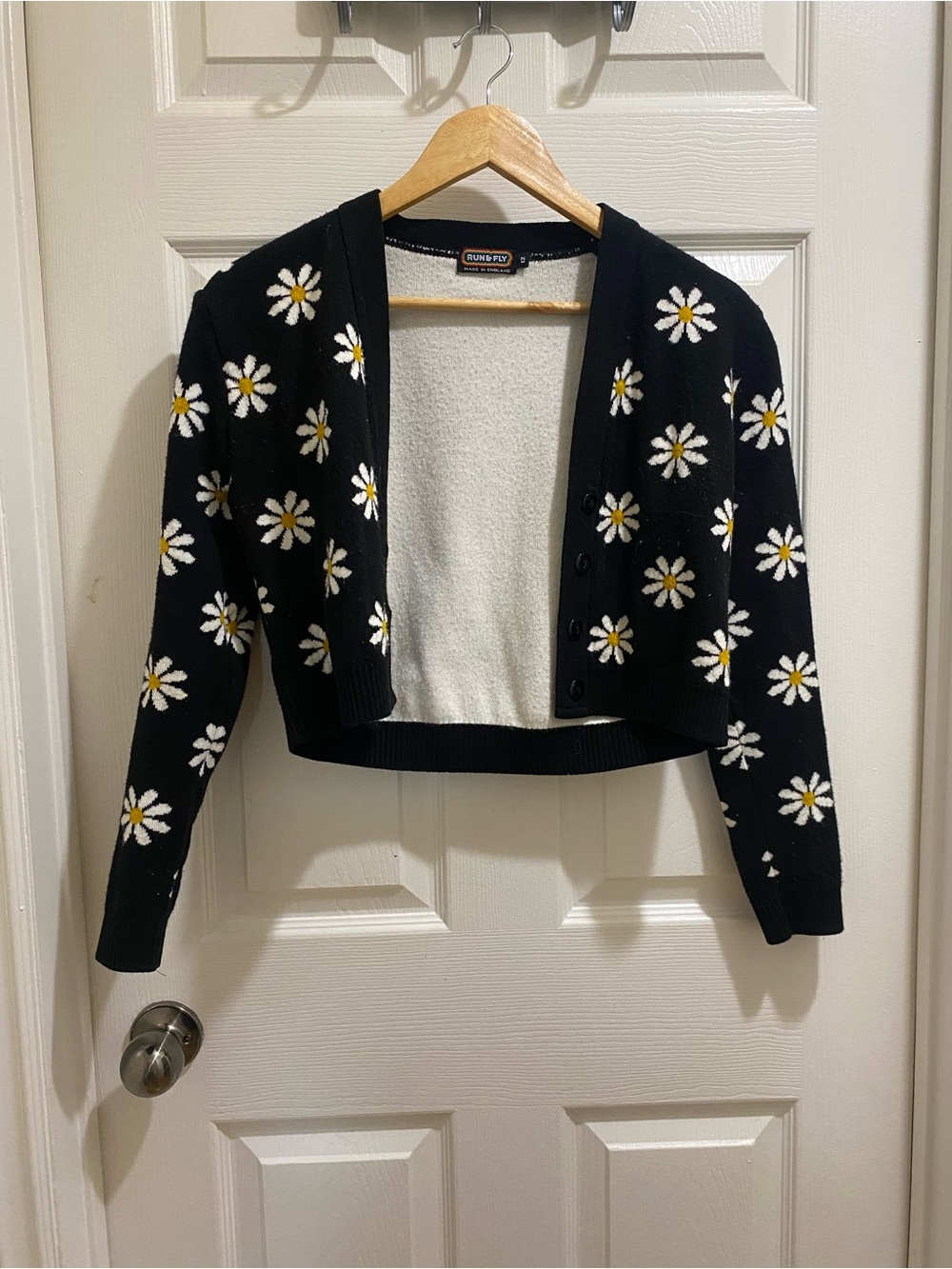 Black Daisy Cropped Cardigan